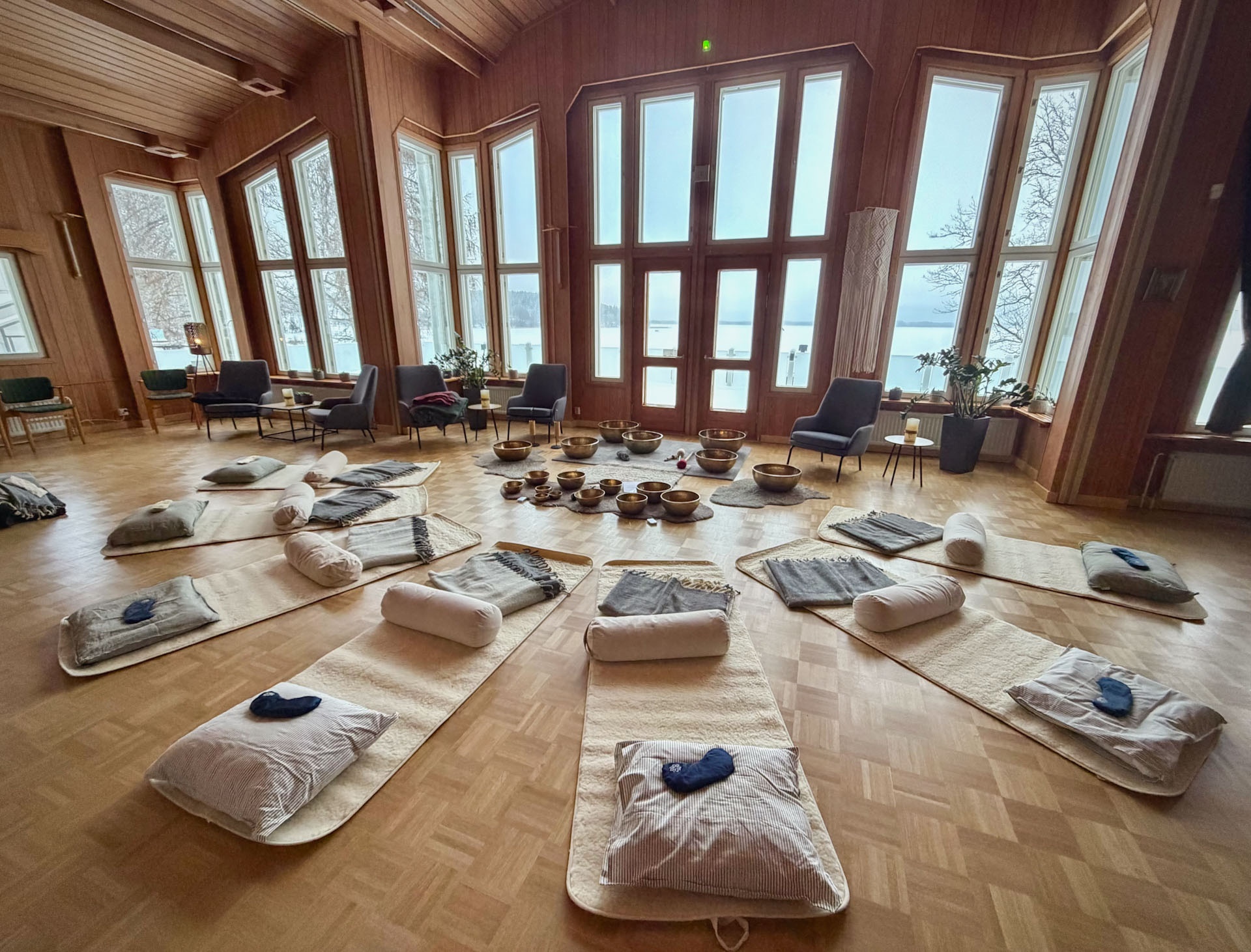 Äänimaljarentoutus (sisällä)