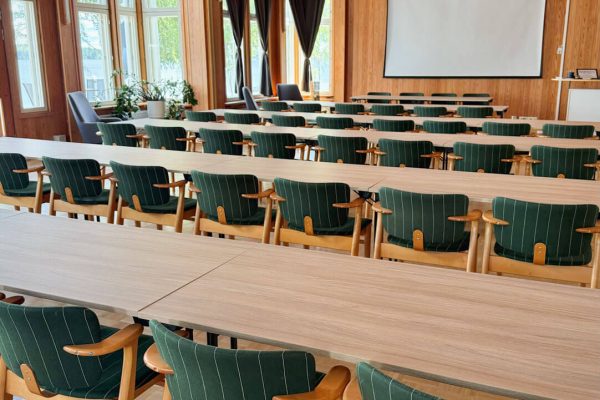 5CC23A02-2421-4B45-B9B1-754D0E7A4526