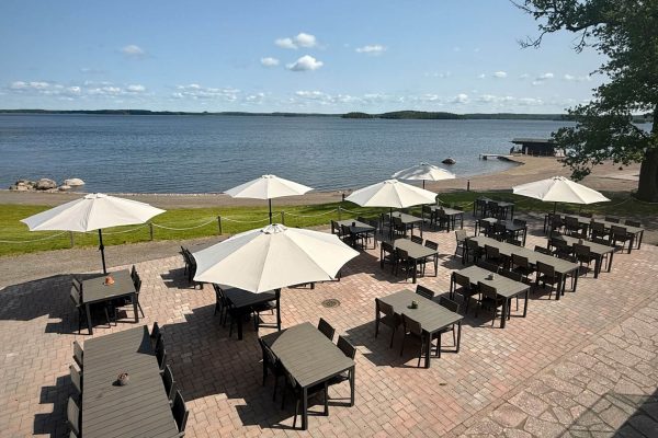 6EC8AFBA-3F4B-40B0-8303-61514E69E2A2