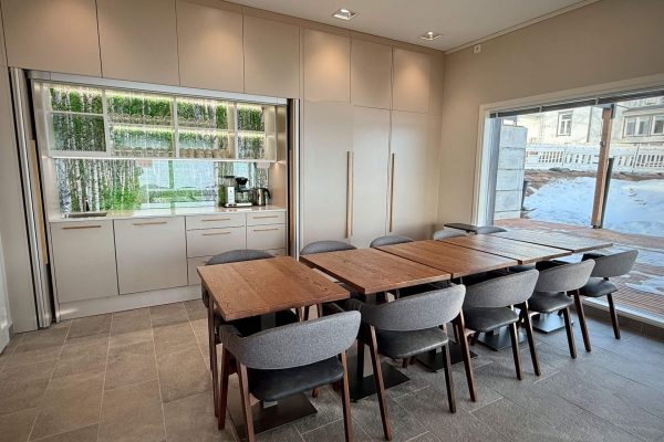 rantasaunan kabinetti nurkka