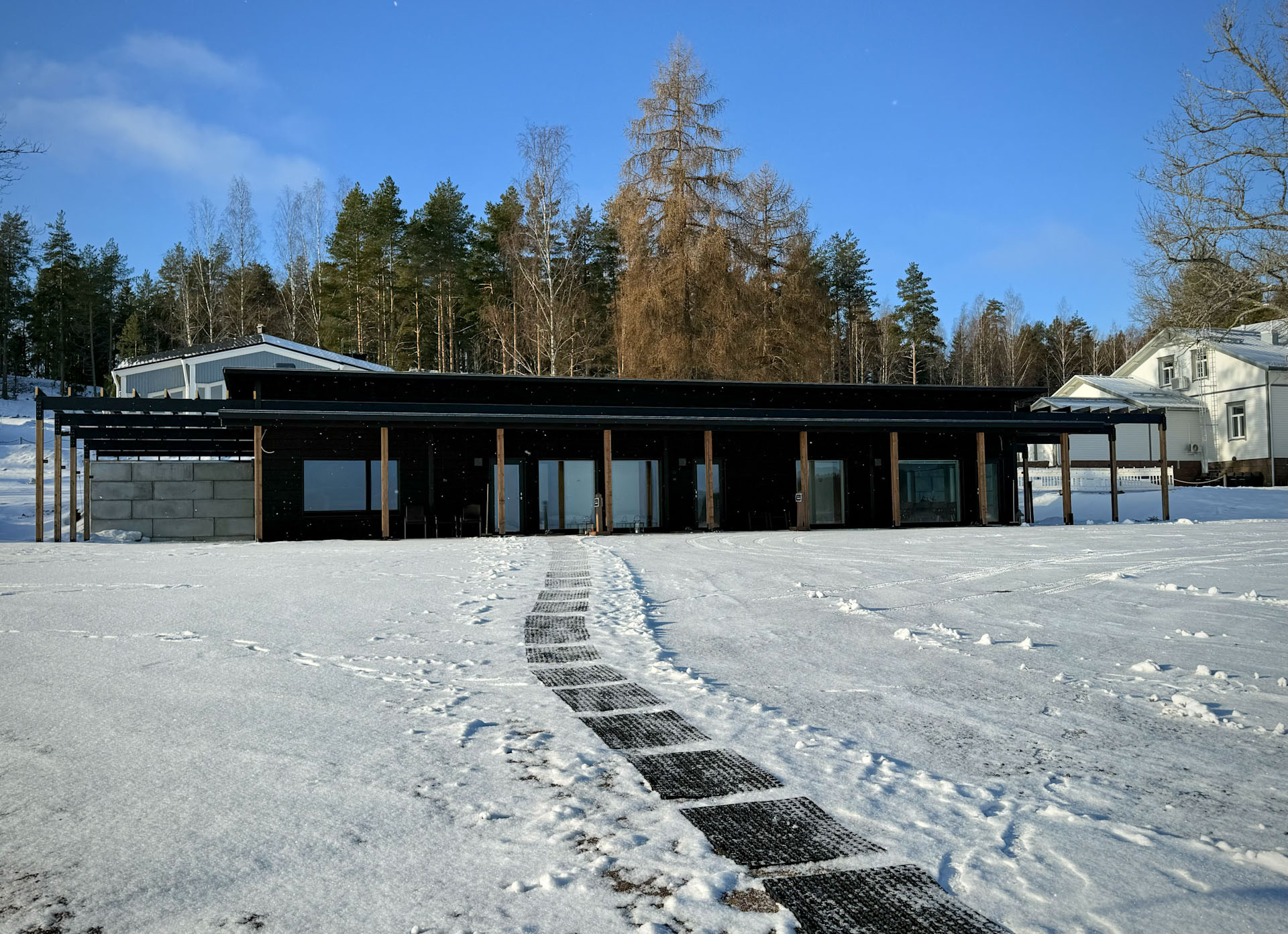 rantasauna edestäpäin talvella1